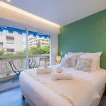 Daire 1-br Quiet Setting Near Center *