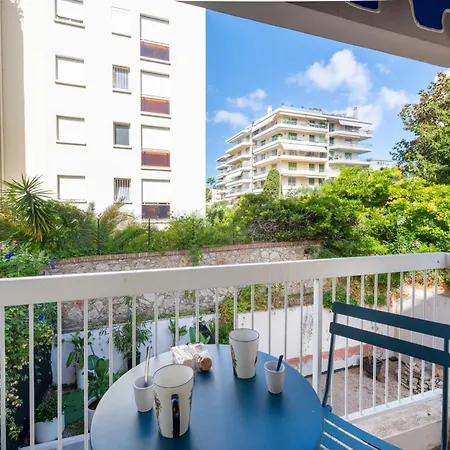 1-br Quiet Setting Near Center